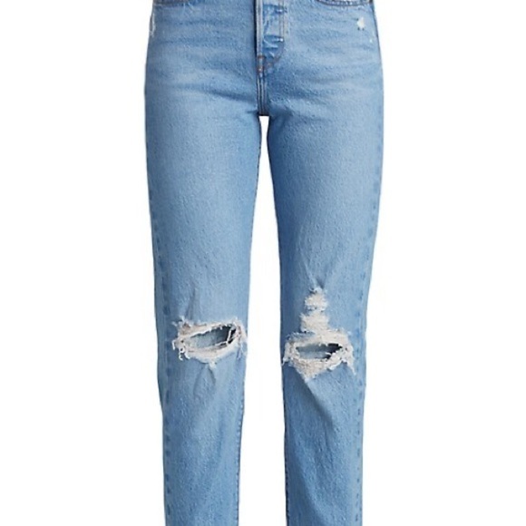 Levi’s Premium Wedgie Size 32 Distressed Light Wash Button Fly Jeans - Picture 2 of 8